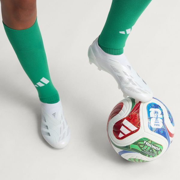 Футбольний м'яч adidas FIFA WORLD CUP 26&trade; TRIONDA PRO 'White / Solar Blue / Hi-Res Red / Flash Lime'| JD8021 JD8021 фото