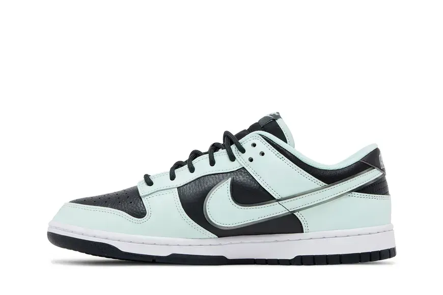 Кросівки Nike Dunk Low Premium 'Barely Green'| FZ1670-001 фото