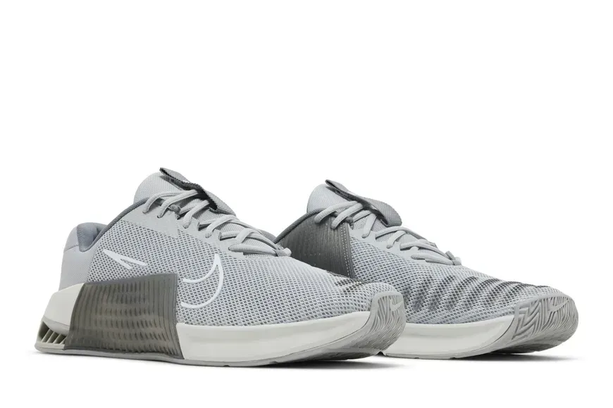 Кросівки Nike Metcon 9 'Light Smoke Grey'| DZ2617-002 фото