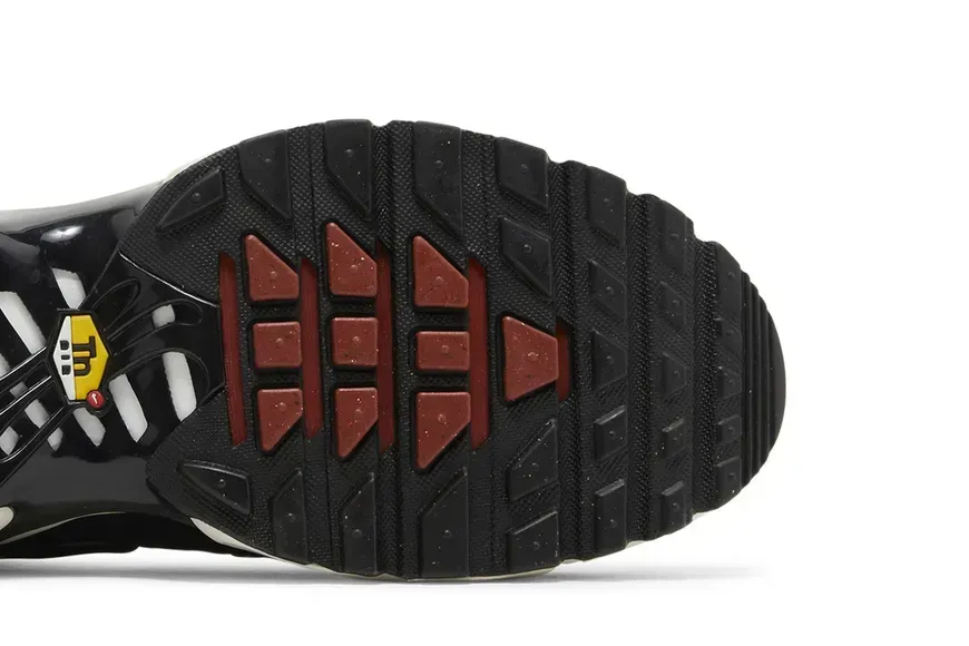 Чоловічі кросівки Nike Air Max Plus 'Black Cargo Khaki'| FB9722-300 фото