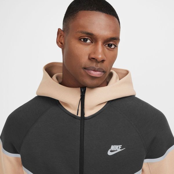 Чоловічий худі Nike Tech Windrunner Fleece Full-Zip | HQ3746-200 HQ3746-200 фото