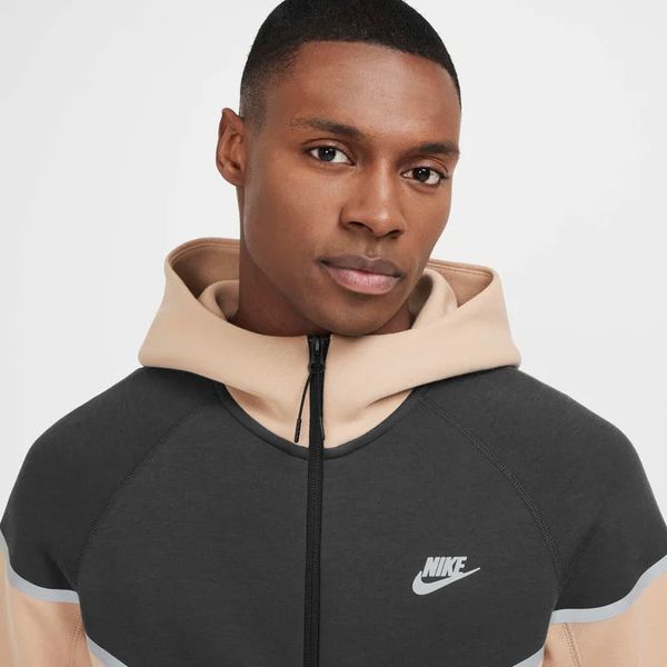 Чоловічий худі Nike Tech Windrunner Fleece Full-Zip | HQ3746-200 HQ3746-200 фото