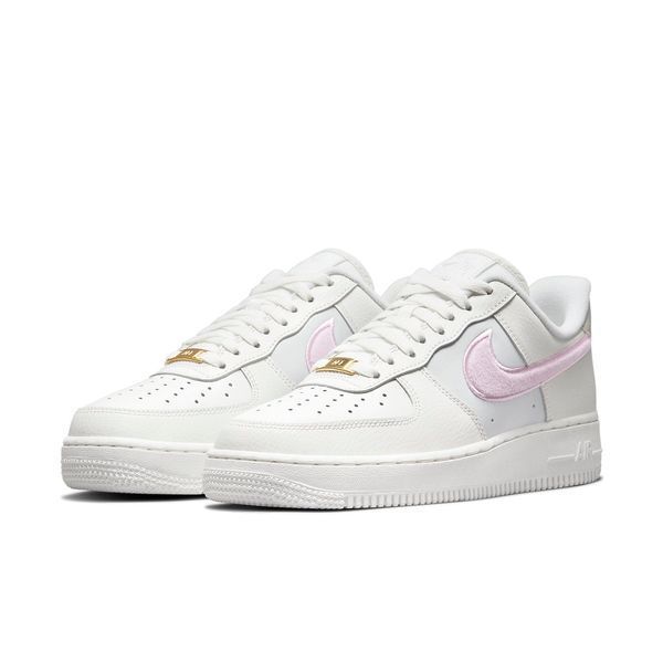 Жіночі кросівки Nike Air Force 1 '07 'Chenille Swoosh' 'White Regal Pink'| DQ0826-100 DQ0826-100 фото