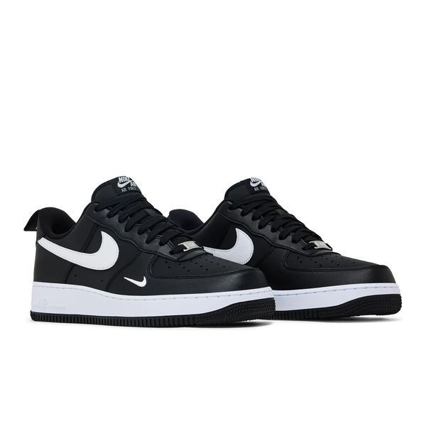 Чоловічі кросівки Nike Air Force 1 '07 Lv8 'Carbon Fiber Swoosh Black White'| IR5599-001 IR5599-001 фото