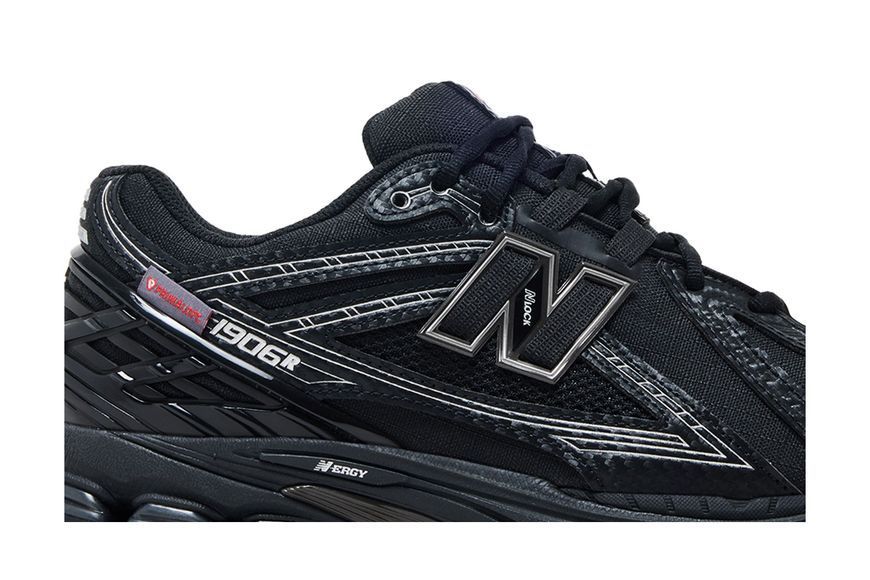 Чоловічі кросівки New Balance 1906R 'Black Silver Metallic'| U1906ROE U1906ROE фото