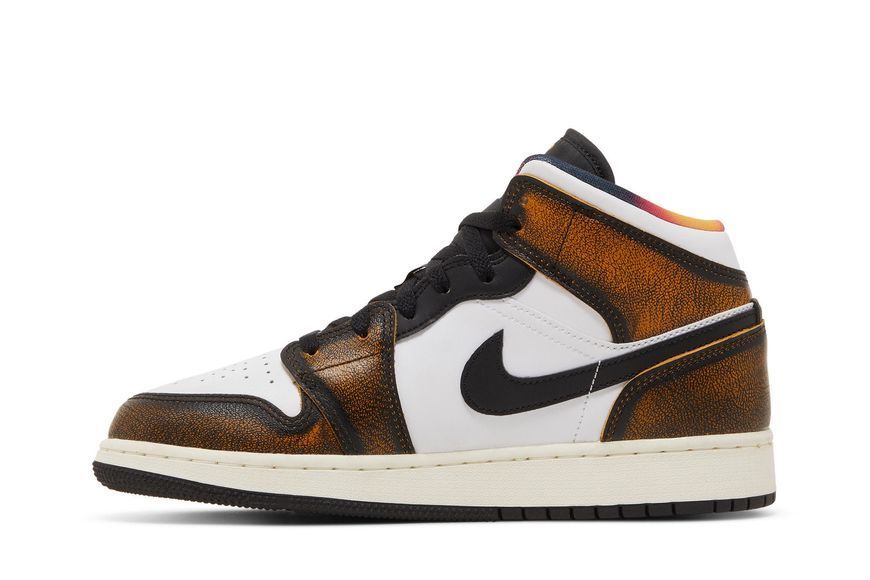 Підліткові кросівки Air Jordan 1 Mid SE GS 'Wear-Away - Taxi'| DQ8418-071 DQ8418-071 фото