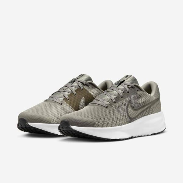 Чоловічі кросівки Nike Run Defy 'Light Army Iron Grey'| HM9594-300 HM9594-300 фото