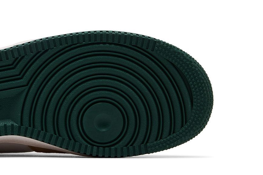 Чоловічі кросівки Nike Air Force 1 '07 LV8 'Hemp Fir'| FQ8714-203 FQ8714-203 фото