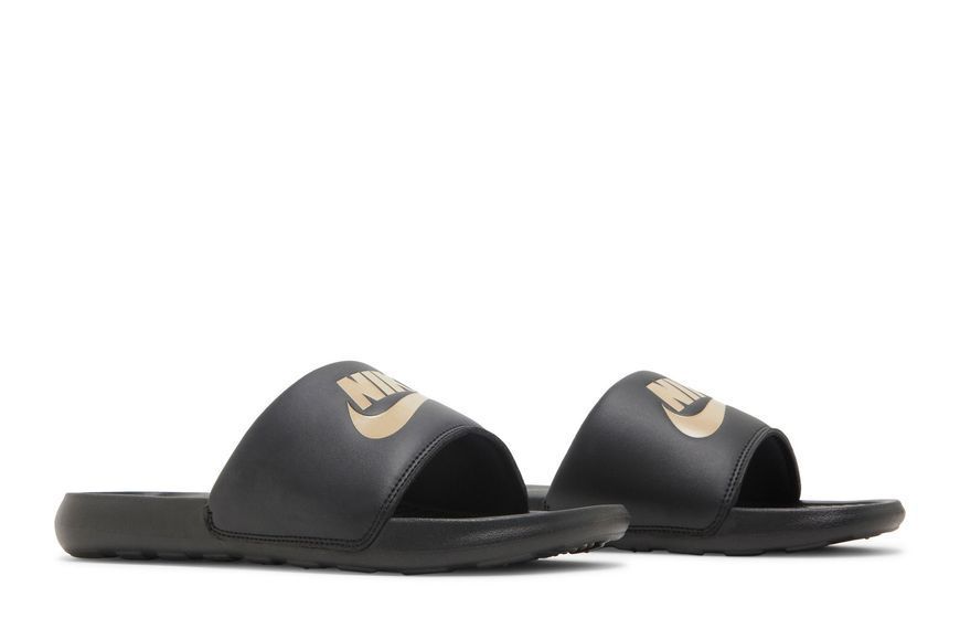 Капці Nike Victori One 'Black Metallic Gold'| CN9675-006 CN9675-006 фото