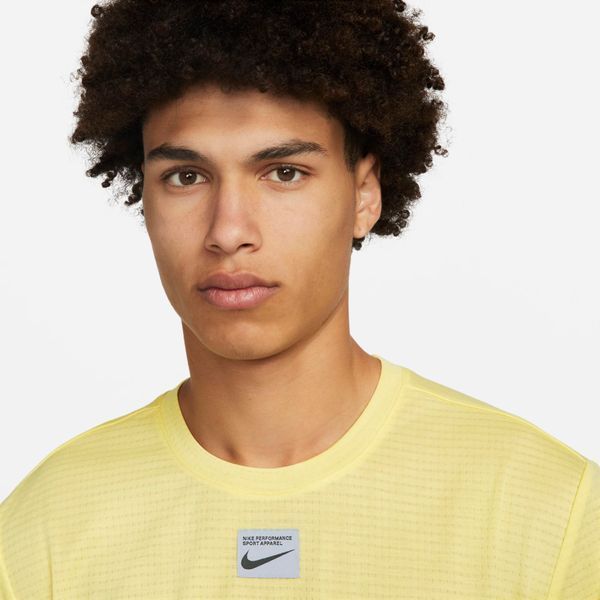Чоловіча футболка Nike Df Q5 Ss Top Yellow | DQ6626-706 DQ6626-706 фото