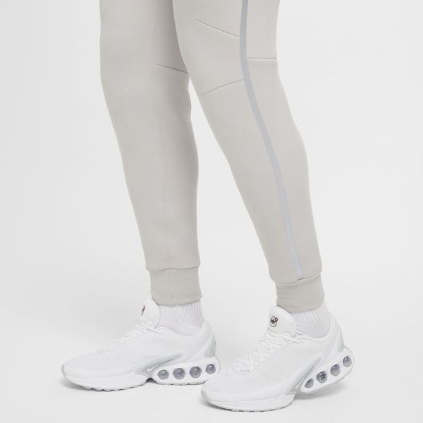 Чоловічі штани Nike Tech | HQ3747-014 HQ3747-014 фото