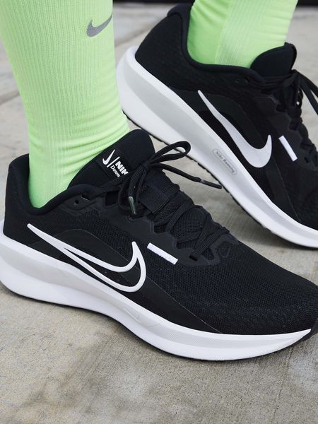 Жіночі кросівки Nike Downshifter 13 'Black White'| FD6476-001 FD6476-001 фото