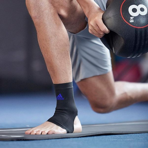 Фіксатор гомілкостопу adidas Performance Ankle Support S | ADSU-13311 ADSU-13311 фото
