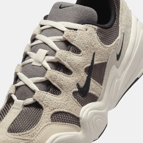 Жіночі кросівки Nike Tech Hera | DR9761-007 DR9761-007 фото