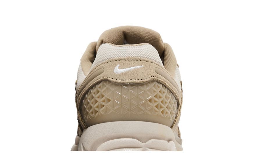 Чоловічі кросівки Nike Air Zoom Vomero 5 'Khaki Sesame'| HV2529-200 HV2529-200 фото