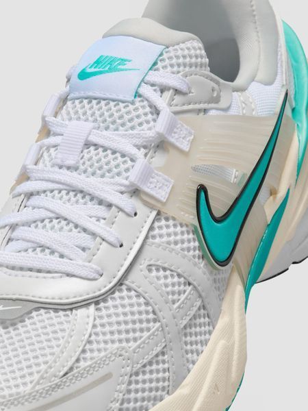 Жіночі кросівки Nike Wmns V2K Run 'White Dusty Cactus'| FD0736-105 FD0736-105 фото