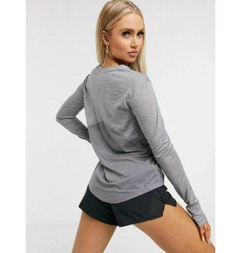 Жіночий лонгслів Nike Dri Fit Plus Running Grey | DJ0953-056 DJ0953-056 фото
