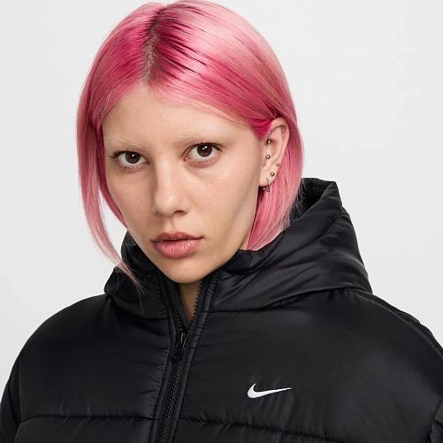 Жіноча футболка Nike (WMNS) Therma-FIT Loose Hooded Classic Puffer 'Black'| FZ5899-010 FZ5899-010 фото