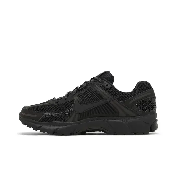 Чоловічі кросівки Nike Air Zoom Vomero 5 'Triple Black'| BV1358-003 фото