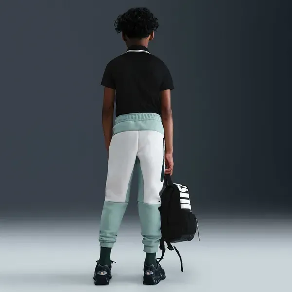 Підліткові штани Nike Sportswear Tech Fleece | HV5869-054 фото