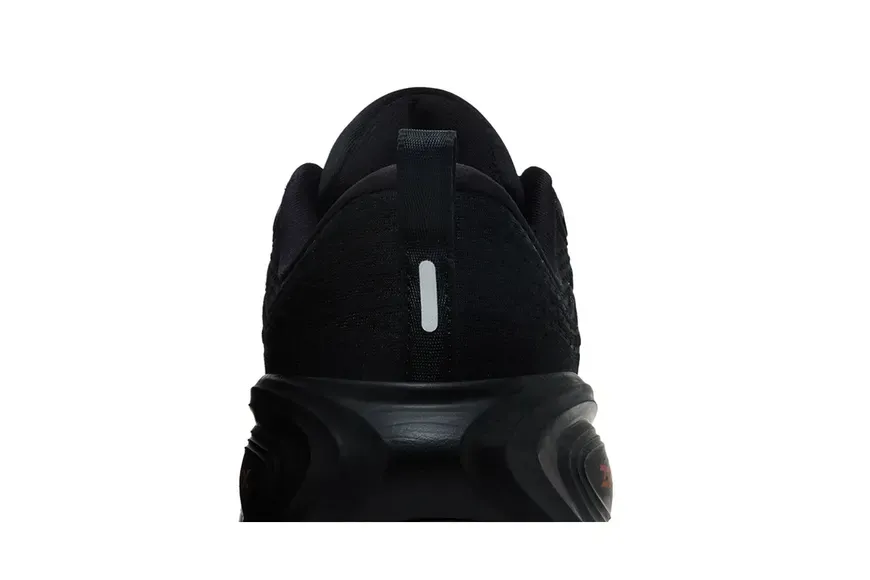 Кросівки Nike Vomero Plus 'Bred'| HV8150-007 фото