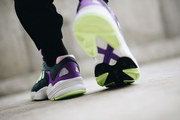 Кросівки adidas Yung-1 'Legend Ivy'| BD7655 BD7655 фото