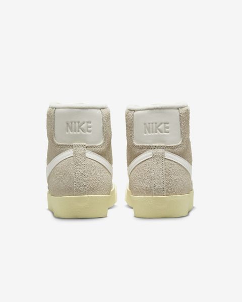 Жіночі кросівки Nike Wmns Blazer Mid '77 Vintage 'Light Bone Alabaster' 'Light Bone Suede'| DV7006-001 DV7006-001 фото