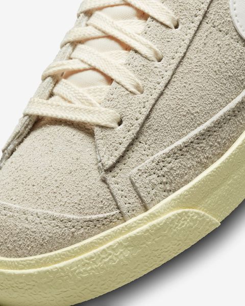 Жіночі кросівки Nike Wmns Blazer Mid '77 Vintage 'Light Bone Alabaster' 'Light Bone Suede'| DV7006-001 DV7006-001 фото