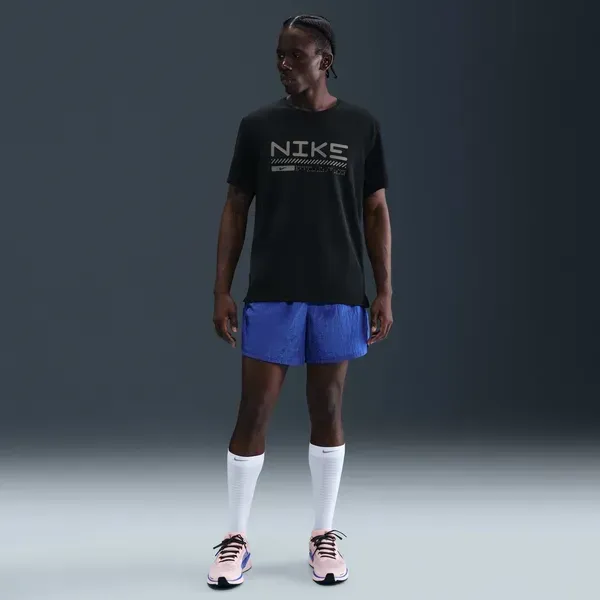 Чоловіча футболка Nike Miler | HV2676-010 фото