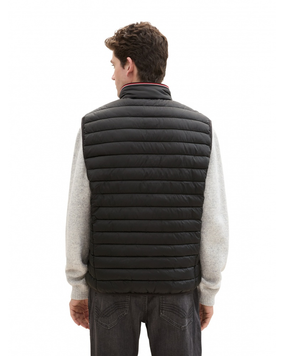 Чоловіча жилетка Tom Tailor Lightweight Padded Vest | 1041310-29999 1041310-29999 фото