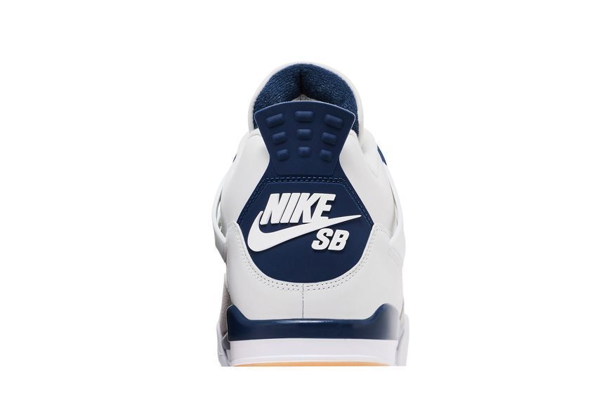 Чоловічі кросівки Air Jordan SB x 4 Retro SP 'Navy'| DR5415-100 DR5415-100 фото