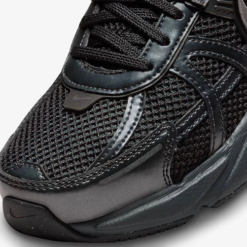Жіночі кросівки Nike Wmns V2K Run 'Black Anthracite'| FD0736-001 FD0736-001 фото