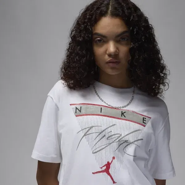 Жіноча футболка Jordan Flight Heritage Graphic T-Shirt | FQ3240-100 FQ3240-100 фото