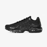 Чоловічі кросівки Nike Air Max Plus 'Triple Black'| 604133-050 604133-050 фото