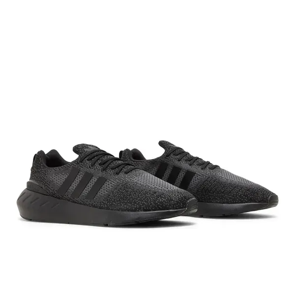 Чоловічі кросівки adidas Swift Run 22 'Black Grey'| GZ3500 фото