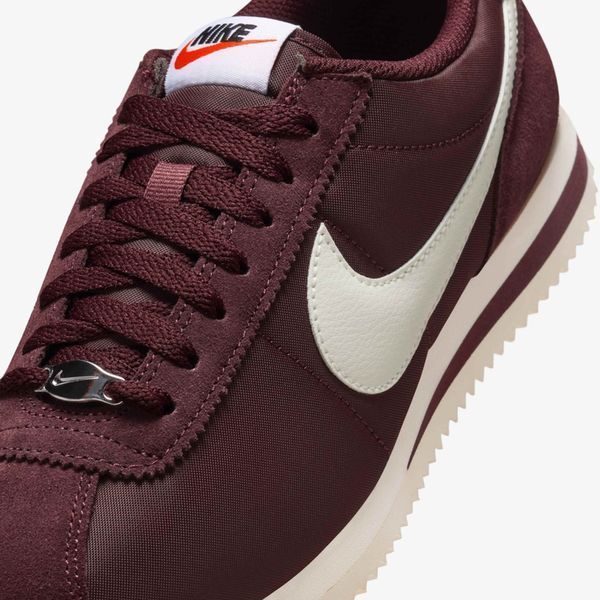 Жіночі кеди Nike Wmns Cortez Textile Shoes 'Burgundy Crush/Sail' | DZ2795-605 DZ2795-605 фото