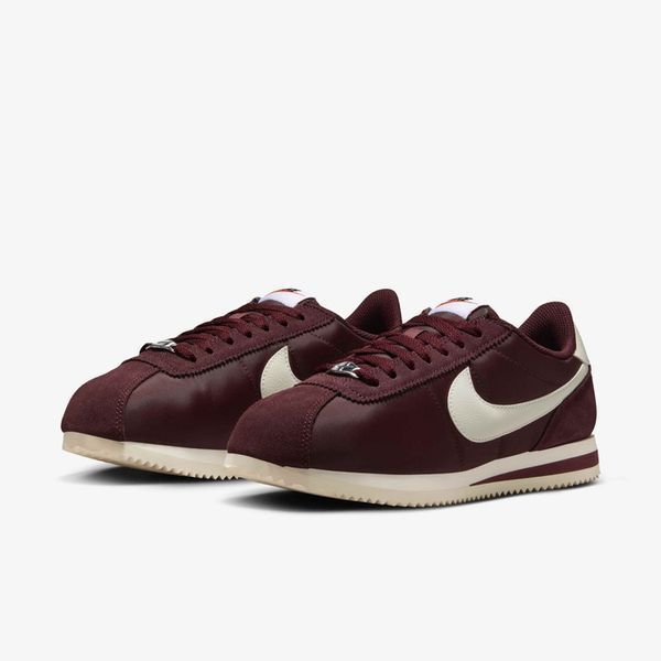 Жіночі кеди Nike Wmns Cortez Textile Shoes 'Burgundy Crush/Sail' | DZ2795-605 DZ2795-605 фото