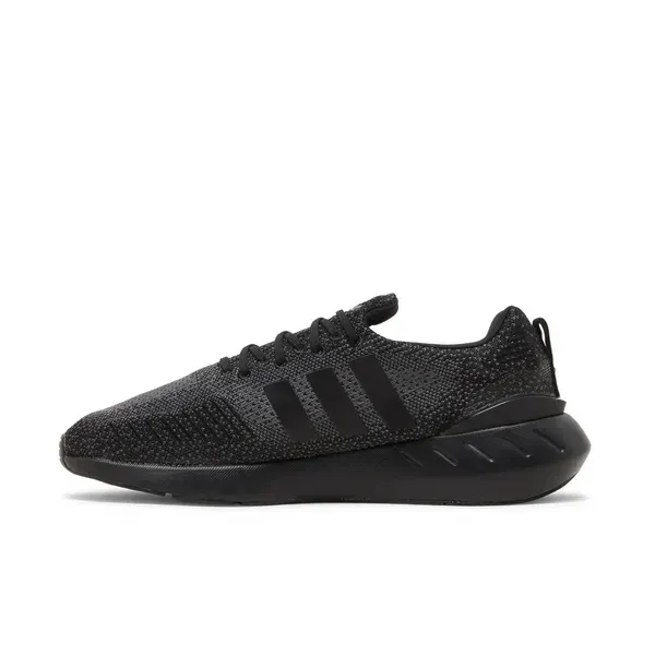 Чоловічі кросівки adidas Swift Run 22 'Black Grey'| GZ3500 фото