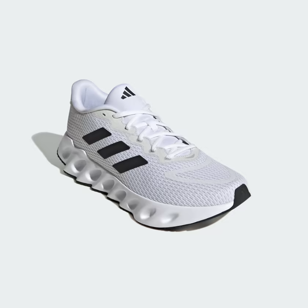 Чоловічі кросівки adidas Switch Run 'White Black'| IF5719 IF5719 фото