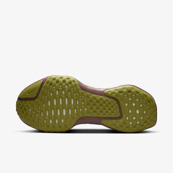 Жіночі кросівки Nike ZoomX Invincible 3 'Photon Dust Platinum Violet'| DR2660-005 DR2660-005 фото