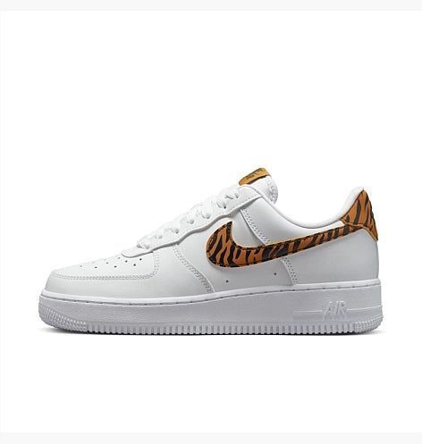 Жіночі кросівки Nike Air Force 1 '07 'Tiger Stripes'| DD8959-108 DD8959-108 фото