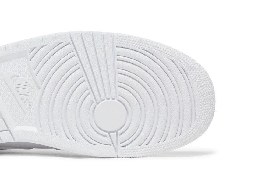 Кросівки Air Jordan 1 Mid 'Triple White'| 554724-136 фото