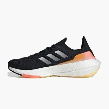 Жіночі кросівки adidas Ultraboost 22 | GX8059 фото